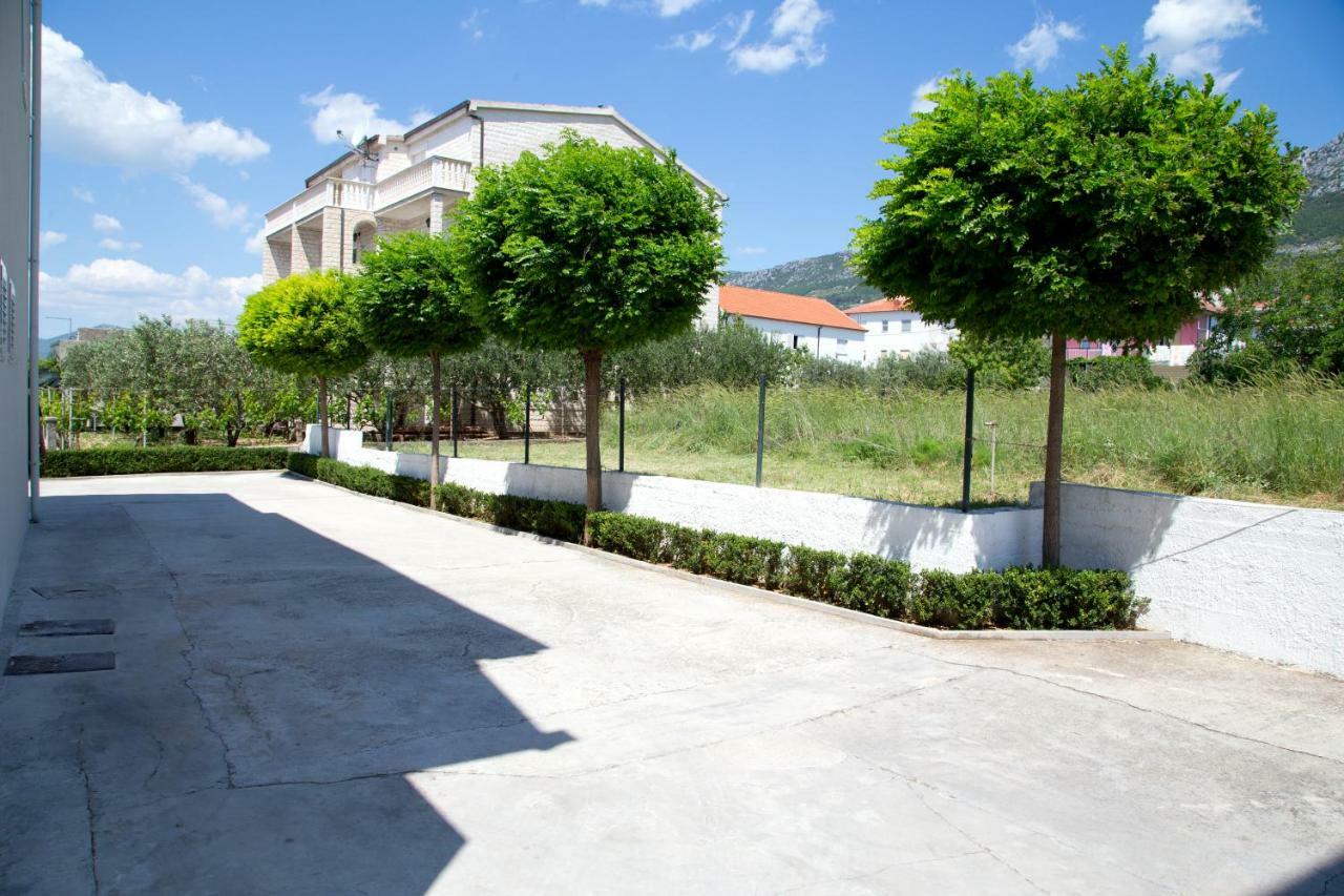 Apartman Topic Apartment Kaštela Exterior foto