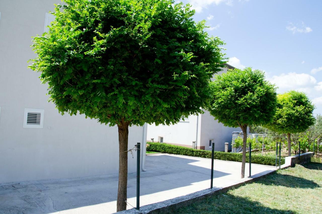 Apartman Topic Apartment Kaštela Exterior foto