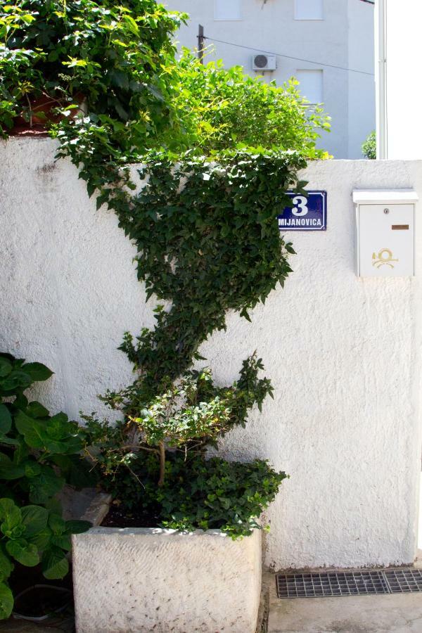 Apartman Topic Apartment Kaštela Exterior foto