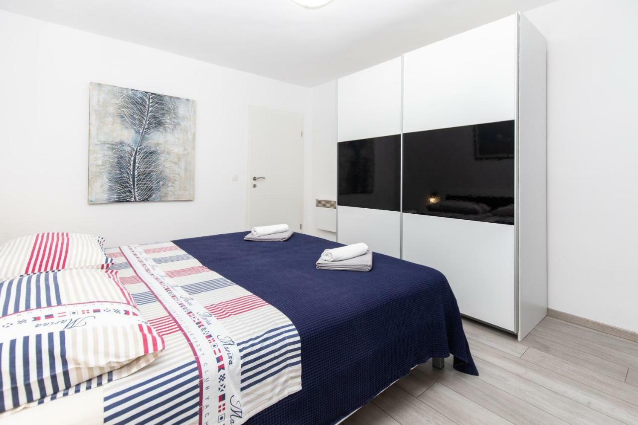 Apartman Topic Apartment Kaštela Exterior foto