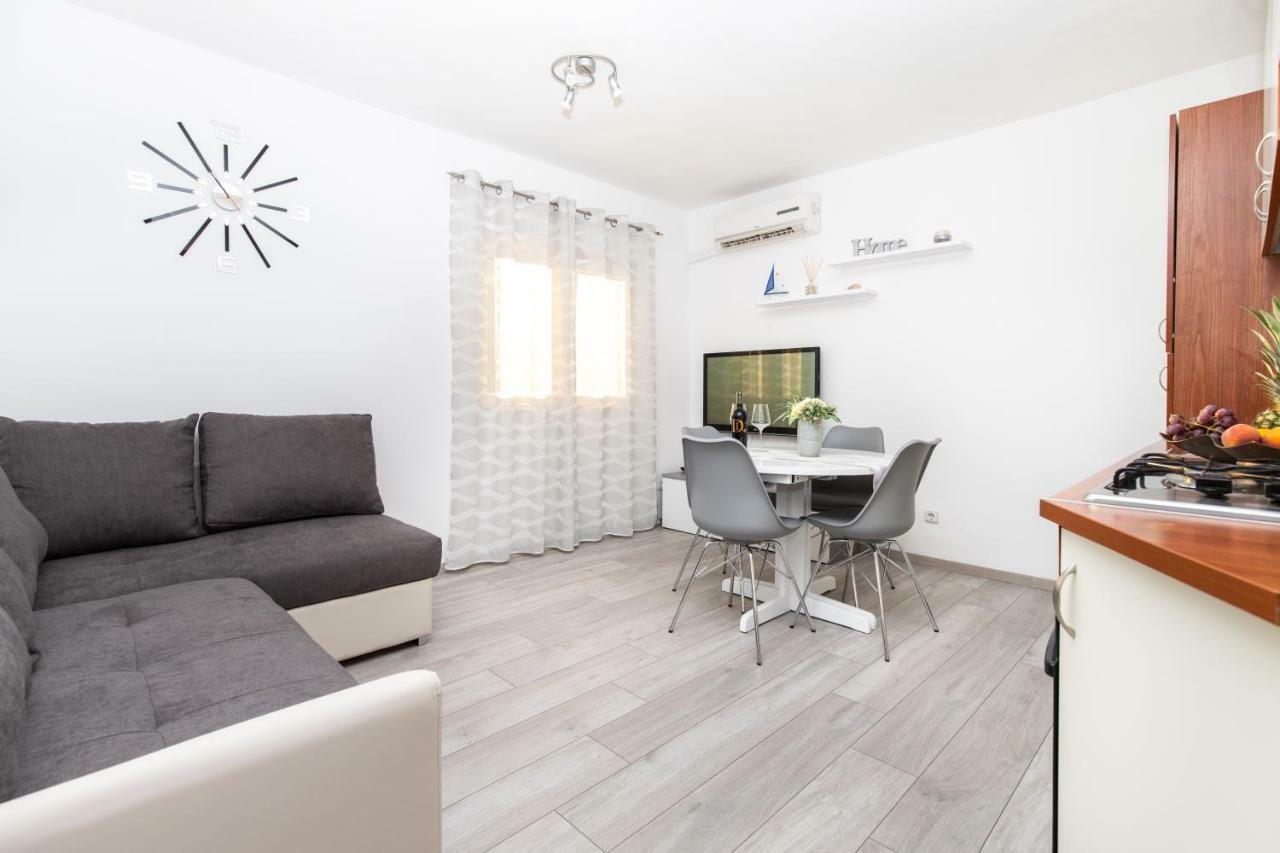 Apartman Topic Apartment Kaštela Exterior foto