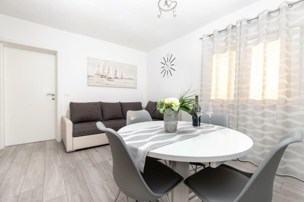 Apartman Topic Apartment Kaštela Exterior foto