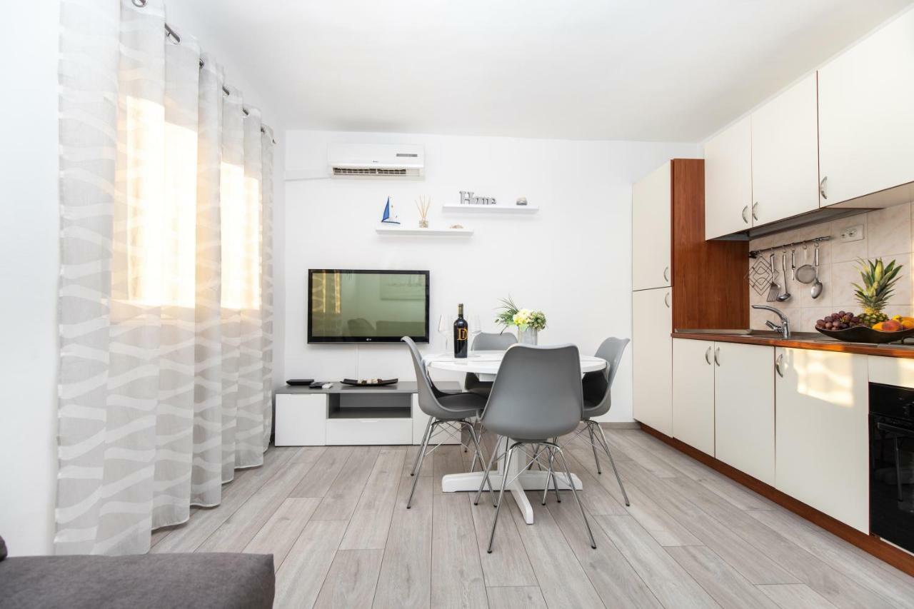Apartman Topic Apartment Kaštela Exterior foto